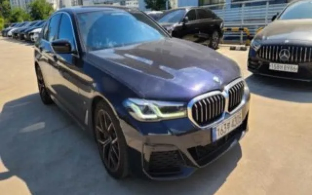 수원중고자동차시세 5시리즈 (G30) 530i M 스포츠 매물 사진 8 - 2022/05 107,176km