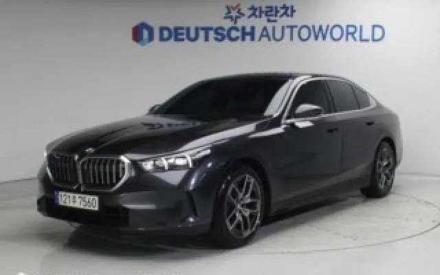 수원중고자동차시세 5시리즈 (G60) 520i 매물 사진 8 - 2024/07 11,184km