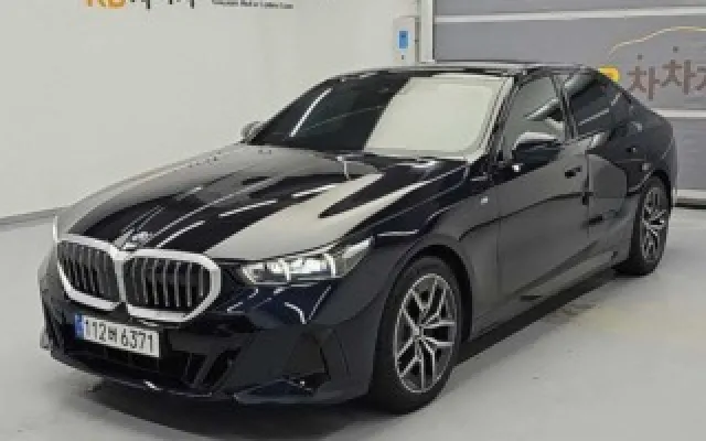 수원중고자동차시세 5시리즈 (G60) 520i 매물 사진 16 - 2024/09 34,087km