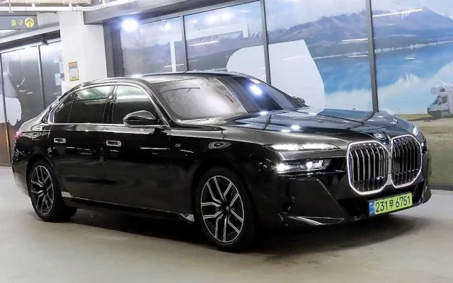 수원중고자동차시세 7시리즈 (G70) 740d xDrive M 스포츠 매물 사진 15 - 2025/10 13,434km